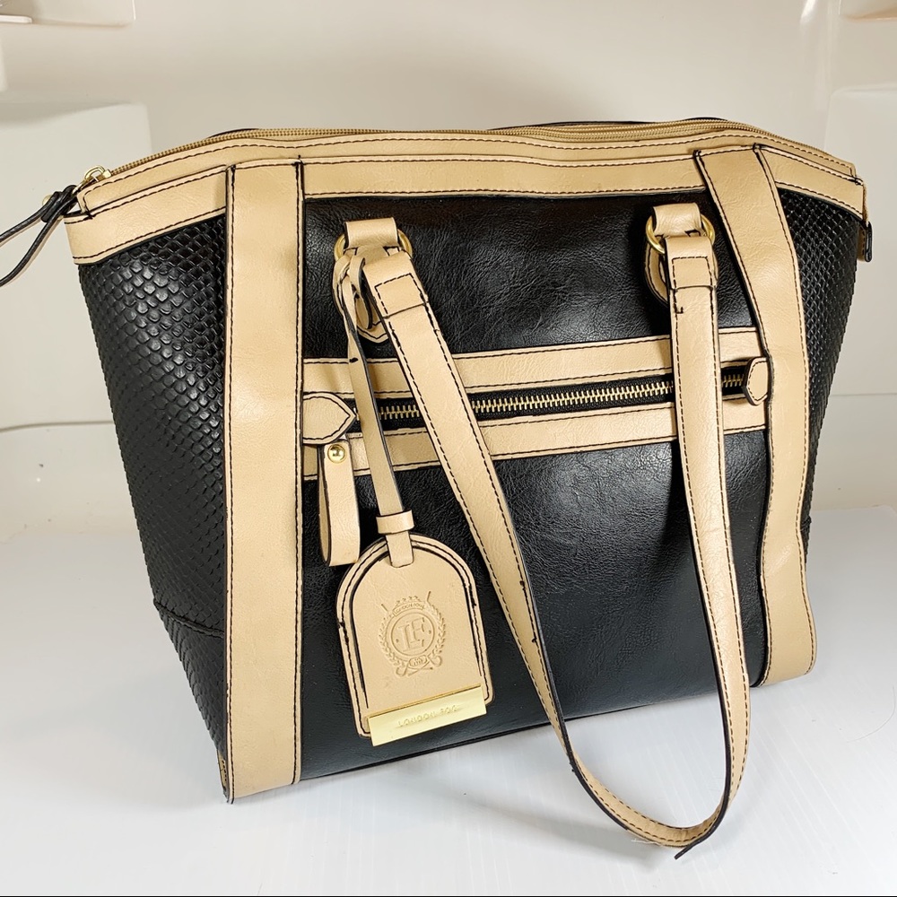 London Fog Faux Leather‎ Purse